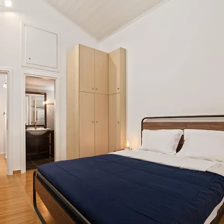 別荘 Dream House Steniaí